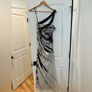 Elegant Vintage Nina Austin One-Shoulder Black & White Evening Gown